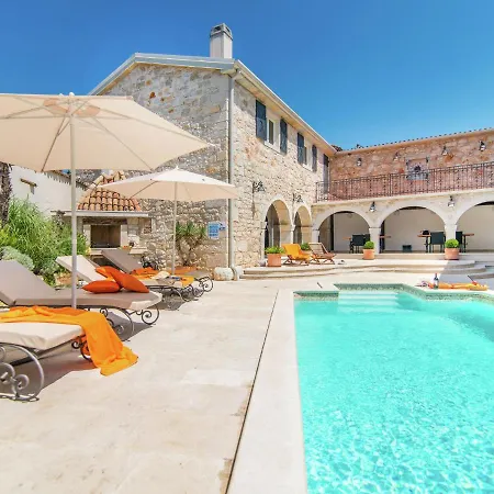 Rustic In Vrsar With Private Swimming Pool Vila Marasi