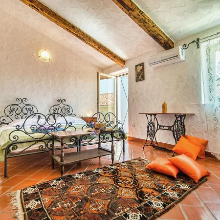 וילה Rustic In Vrsar With Private Swimming Pool